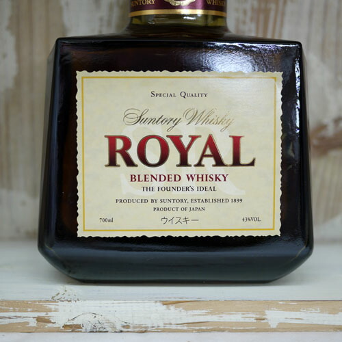 楽天市場】サントリーウイスキーローヤル 700ml : 自然派ワインと地酒