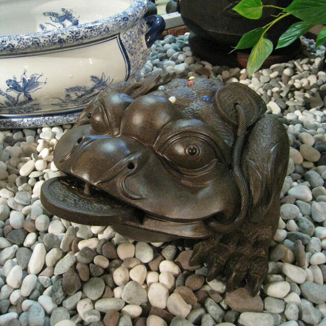 雷神三本脚蛙唐物縁起物置物骨董品アンティークレトロ