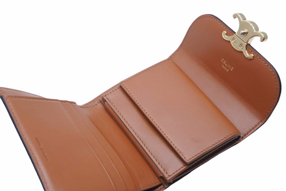 セリーヌ CELINE 三つ折り財布 トリオンフ スモール ブラウン