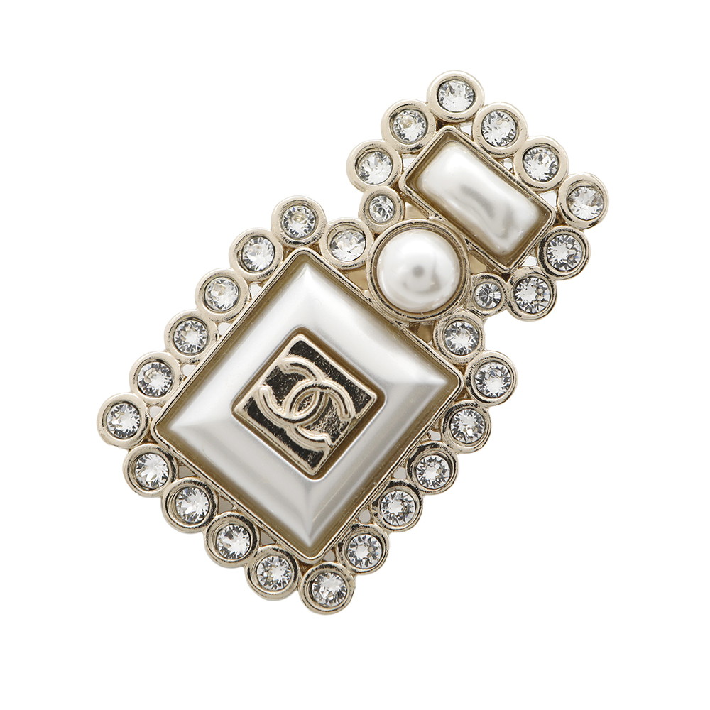 超希少 ヴィンテージ BURBERRY パール ブローチ 【公式通販】