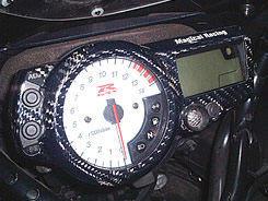 楽天市場】マジカルレーシング gsx－r1000 05 メーターカバーの通販