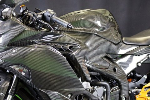 楽天市場】A-TECH エーテック タンクサイドカバーSPL ZX-25R KAWASAKI