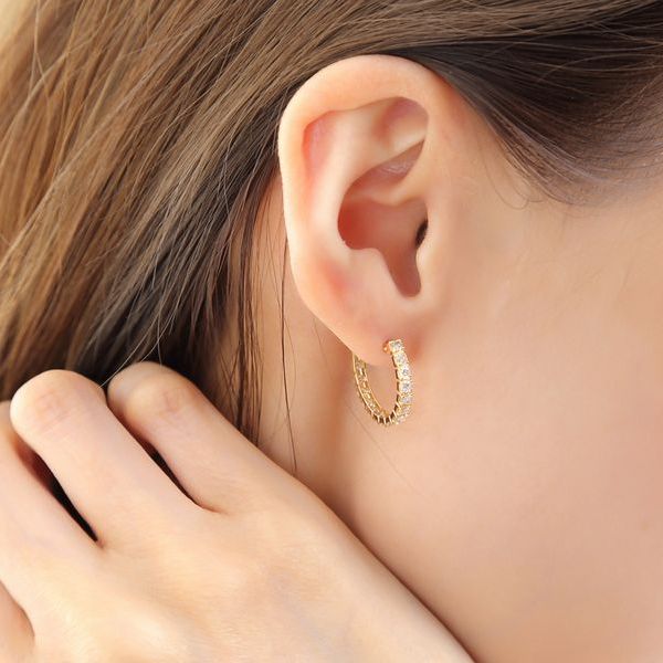 楽天市場】ダイヤモンド ピアス ハーフエタニティ K18 1.0カラット