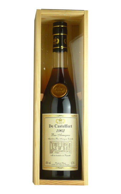 楽天市場】【木箱入】カステルフォール エクストラ（元詰）[1962]年