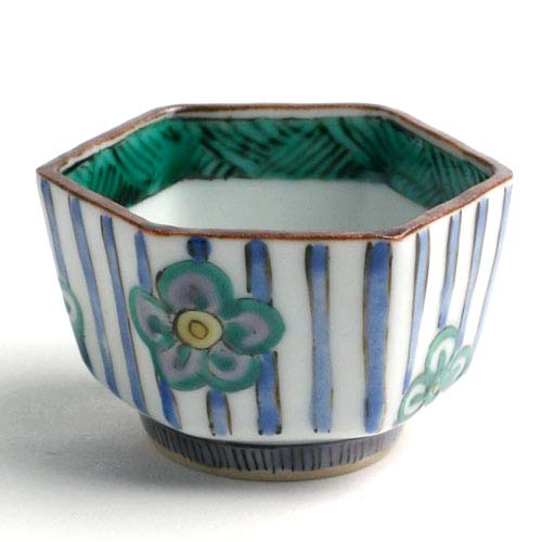 楽天市場】九谷焼：吉田屋梅文六角酒盃・須田菁華《盃・ぐい呑》 : 和