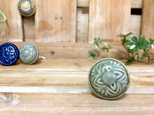 楽天市場】セラミックノブ 陶器製ノブ モスグレイ 花びら 30691 和風