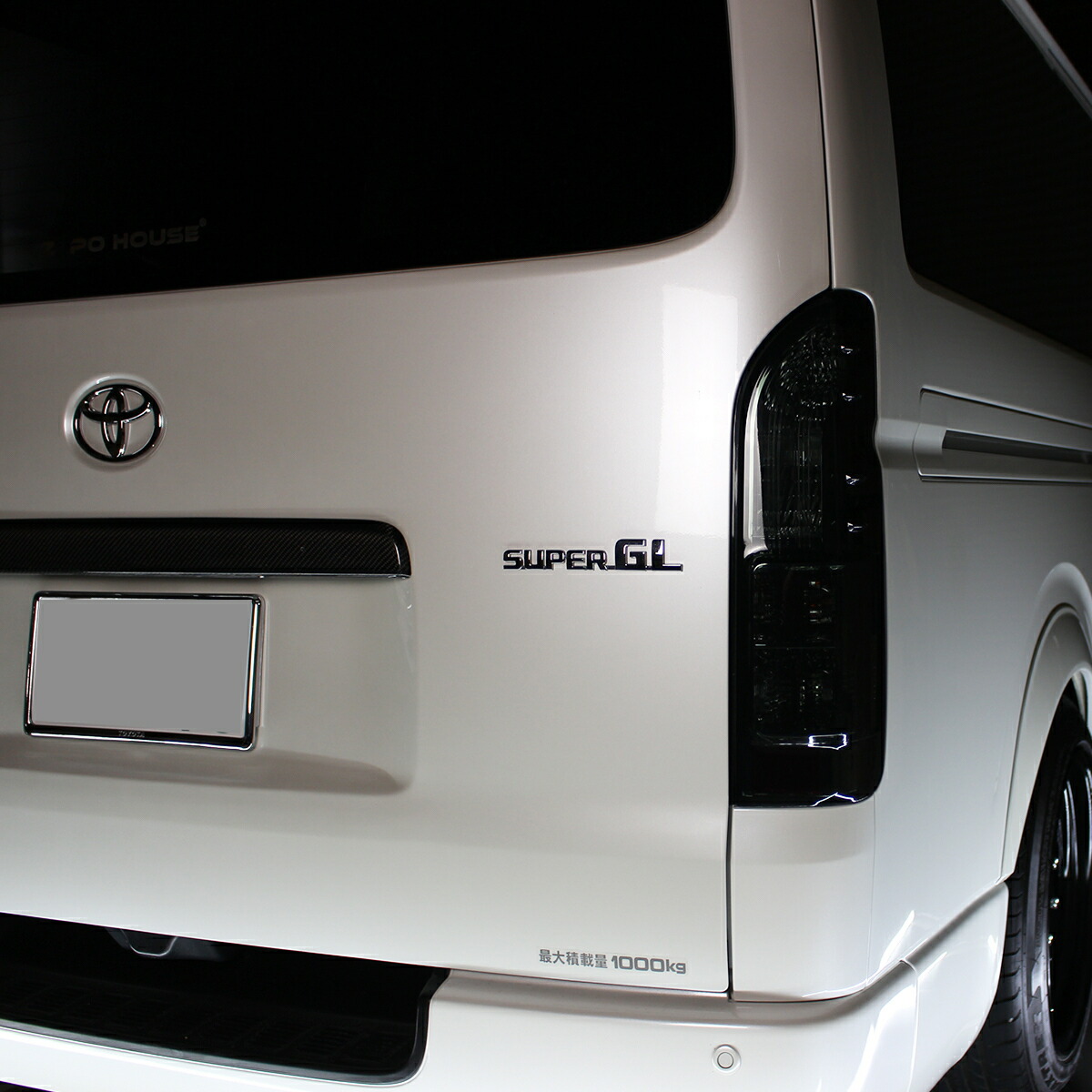 ハイエース 6型 スーパーGL 純正テールランプ 左右セット 赤