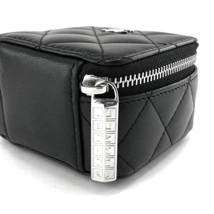 楽天市場】シャネル ポーチ CHANEL ラウンドファスナー マトラッセ