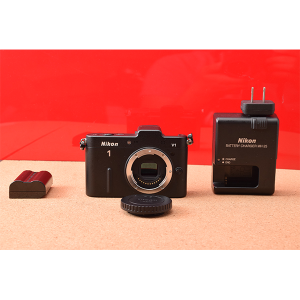 初心者用の一眼レフカメラ専門館TSS / Nikon ニコン 1 V1ボディ!