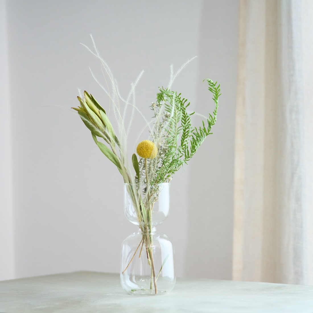 瀬戸内 です 大きな 手吹き ウラン ガラス フラワーベース 瀬戸内 です