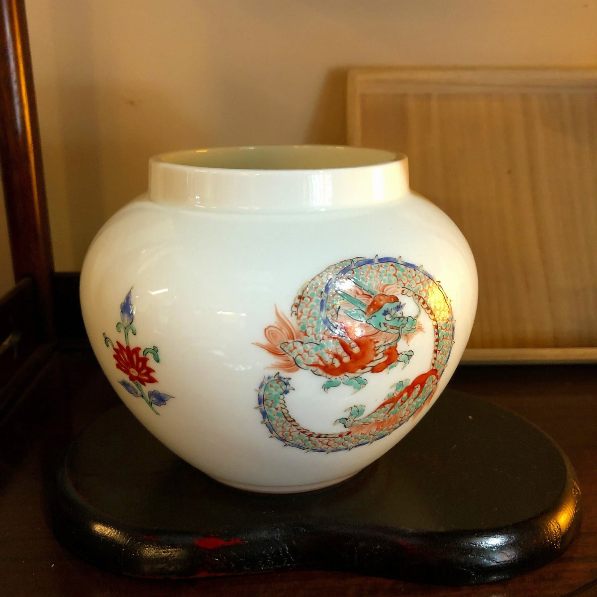 90%オフ！ 仁和窯 小畑柿右衛門 花瓶 90%オフ！ 仁和窯 小畑柿右衛門