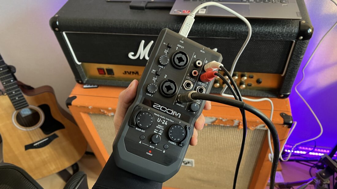 ライブ同期用にオーディオインターフェイスのZOOM「U-24」を購入。使用