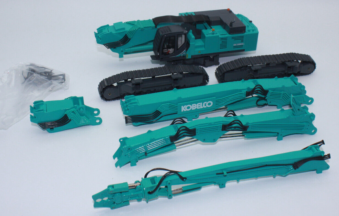 Kobelco SK1300DLC-10 Demolition excavator w 40m Extension