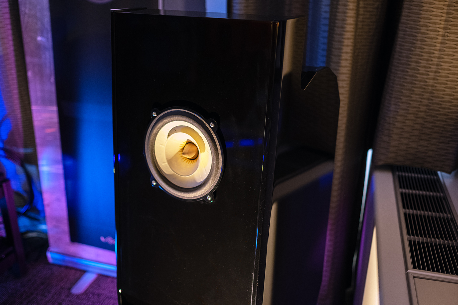 CAF 2023: Standout Rooms - Twittering Machines