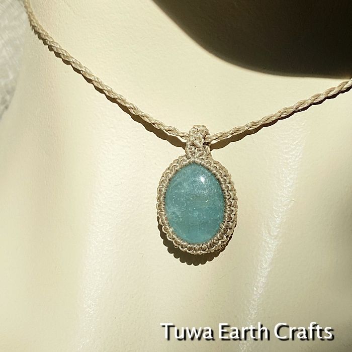 清流』アクアマリンとディープカラーアクアマリンのマクラメペンダント