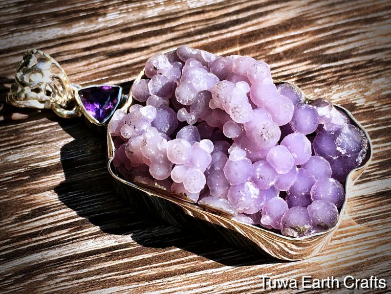 自信向上・邪気払い】 高品質グレープカルセドニー原石＆アメジスト