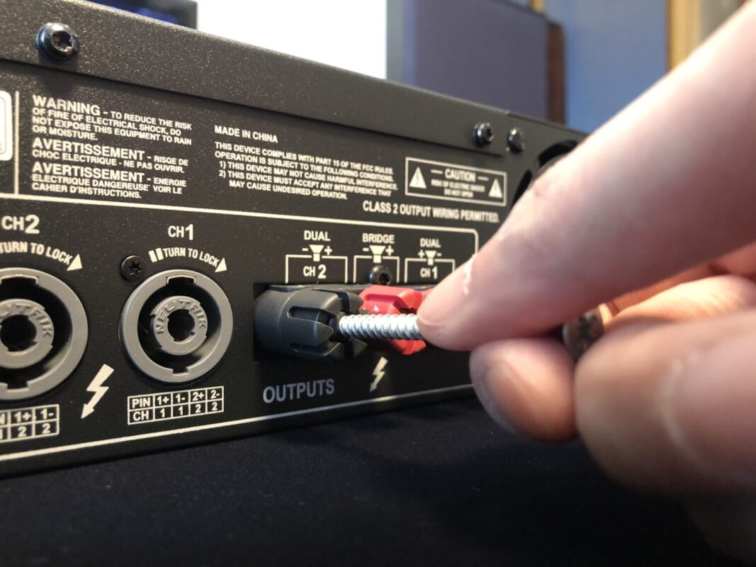 映画音響用パワーアンプにCROWN XLS1002を導入してみた（接続＆音出し