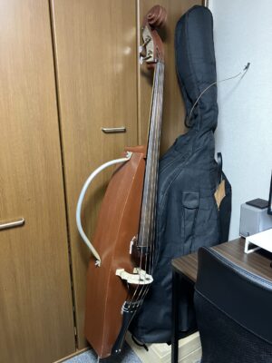 オリエンテの消音ベースにピックアップを付ける / tarareba