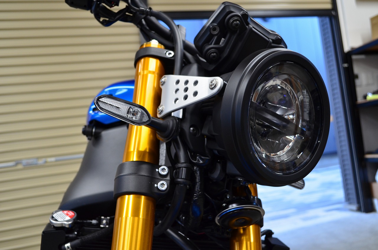 11200号 車・バイク・自転車 ヤマハ XSR900用 ワイズギア ウインカー