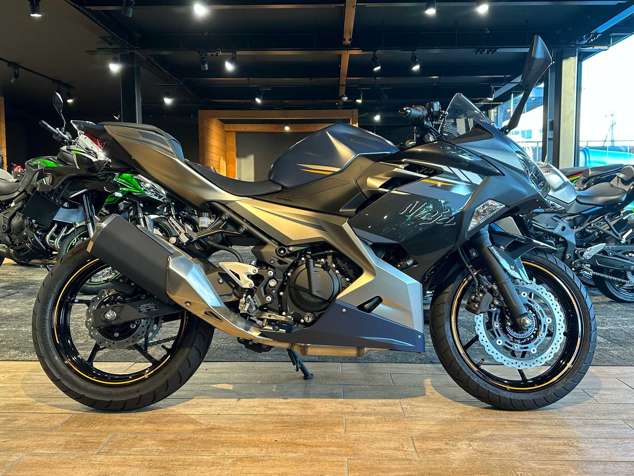 NEW YEAR WITH NEW WEAR キャンペーン開催中です！ | KAWASAKI-ZONE