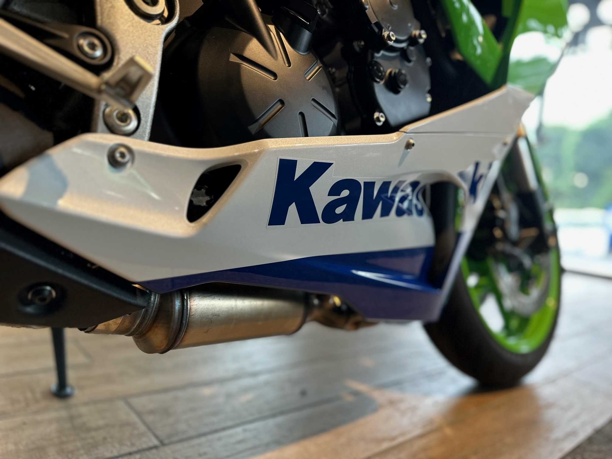 2024年モデル「NINJA ZX-6R 40th ANNIVERSARY EDITION」ご紹介可能です