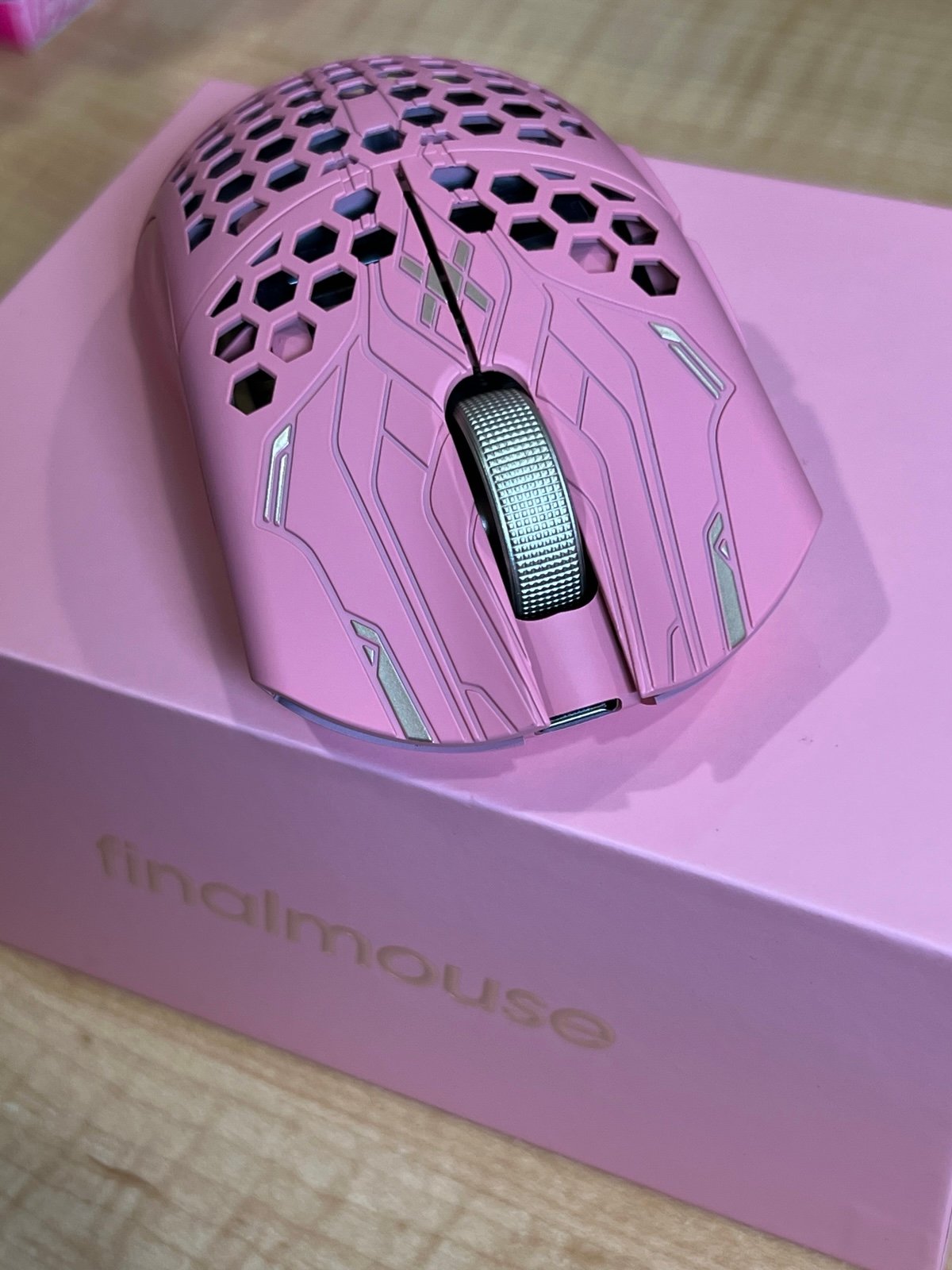 Finalmouse ULX Sakura Size: Small
