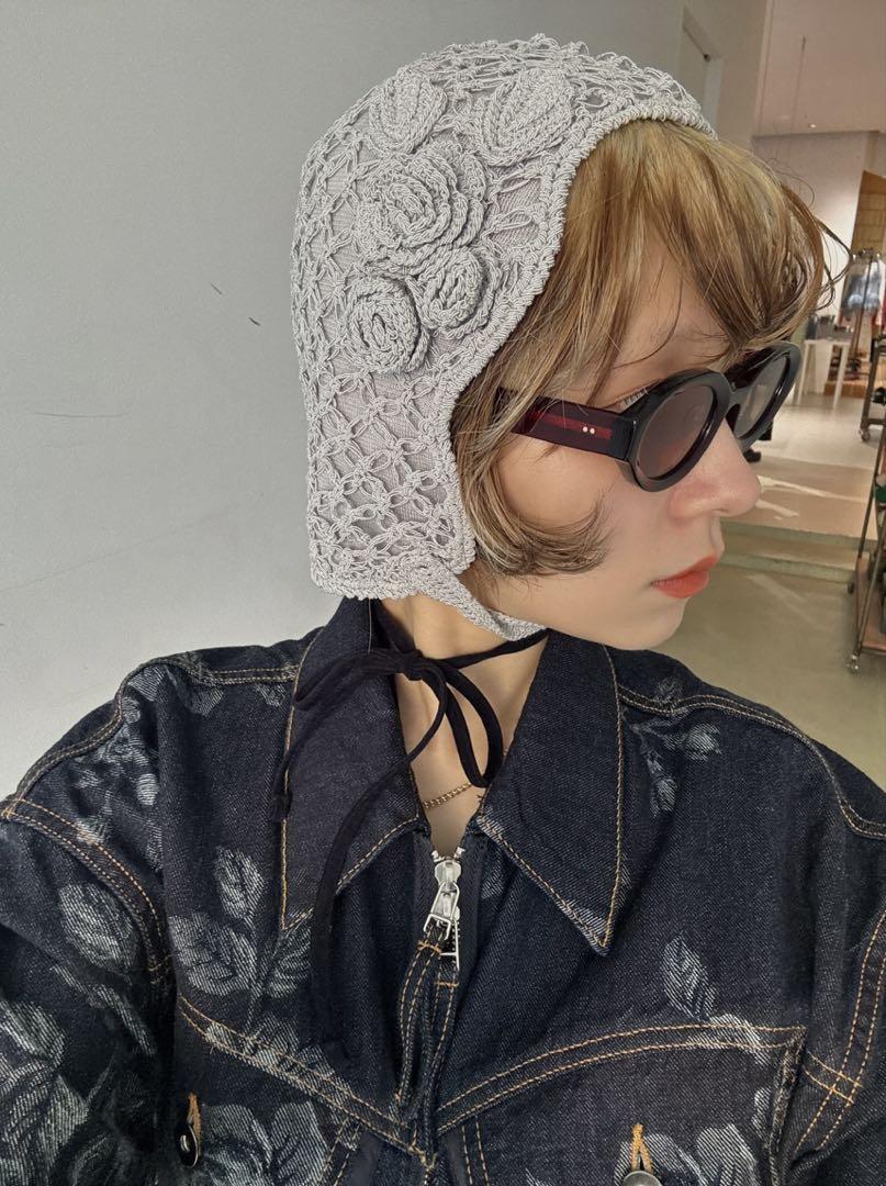 FETICO / HAND-KNITTED ROSE BEANIE