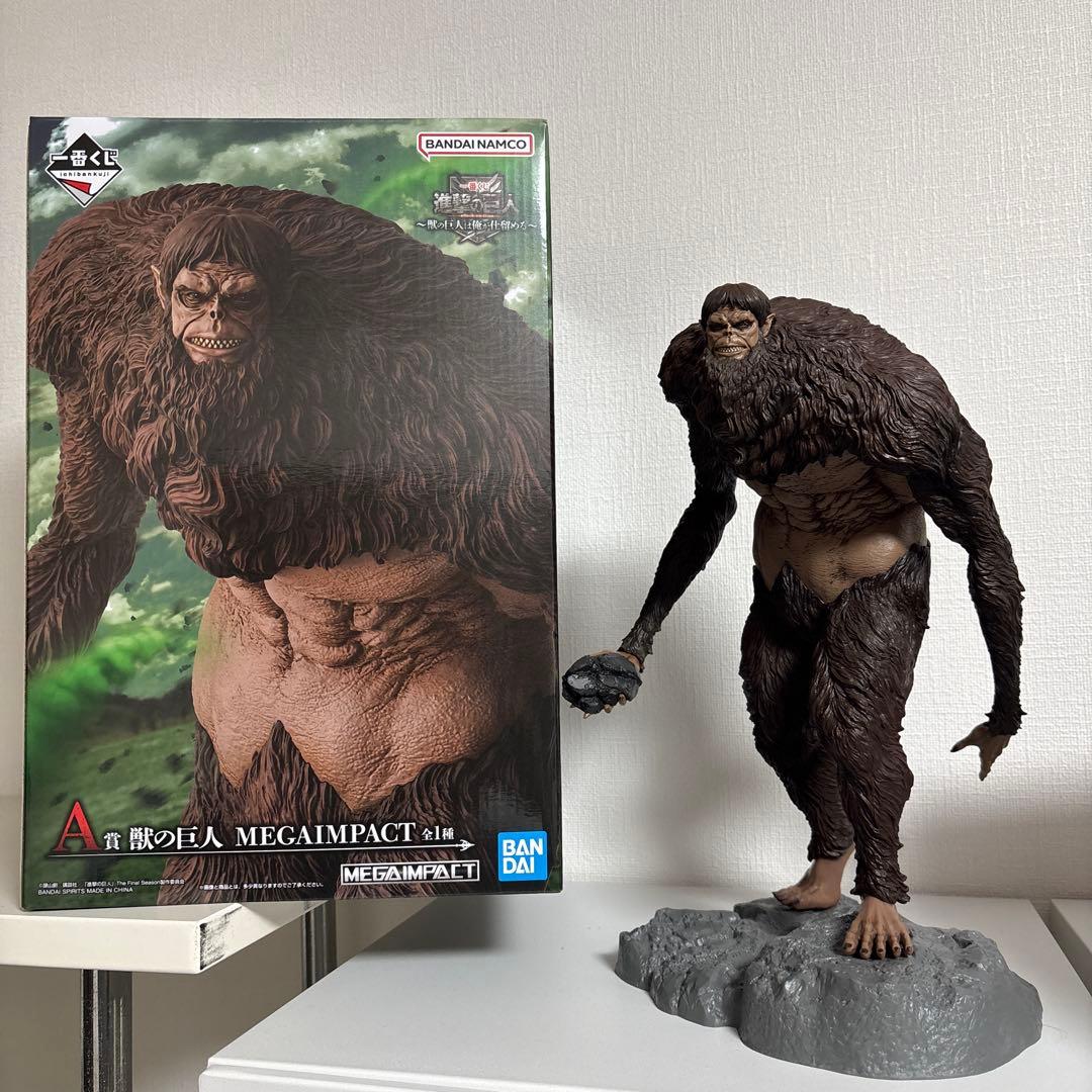 BANDAI Beast Titan MEGAIMPACT Figure Attack on Titan