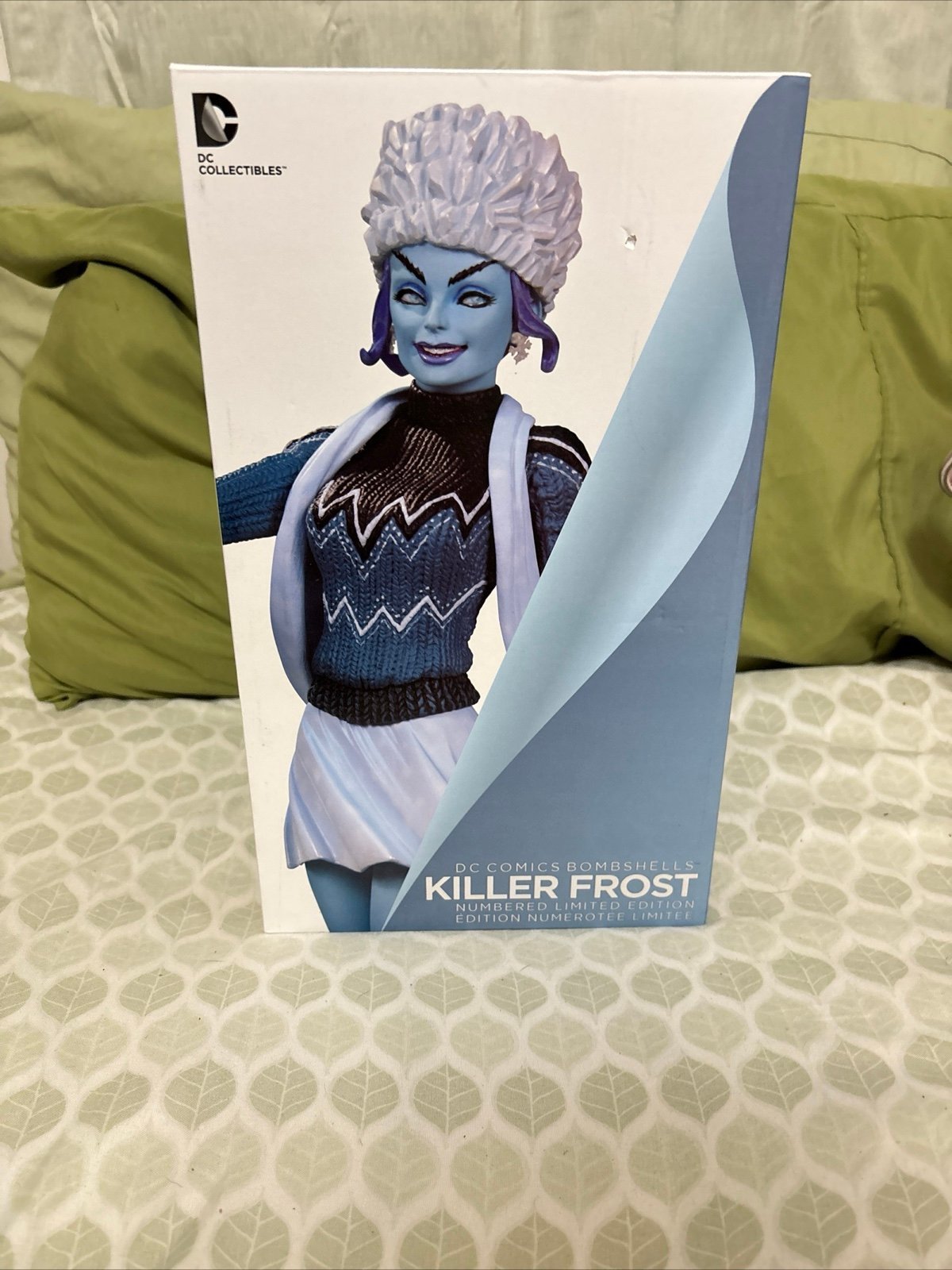 DC Comics Bombshells Killer Frost Limited Edition Statue