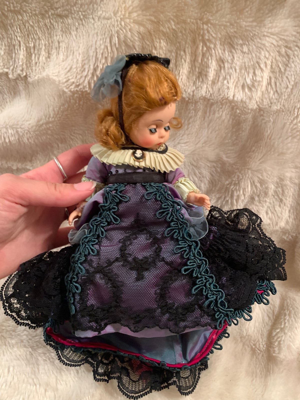 Madame Alexander ディノザウルス・コスチューム人形 約18cm Madame