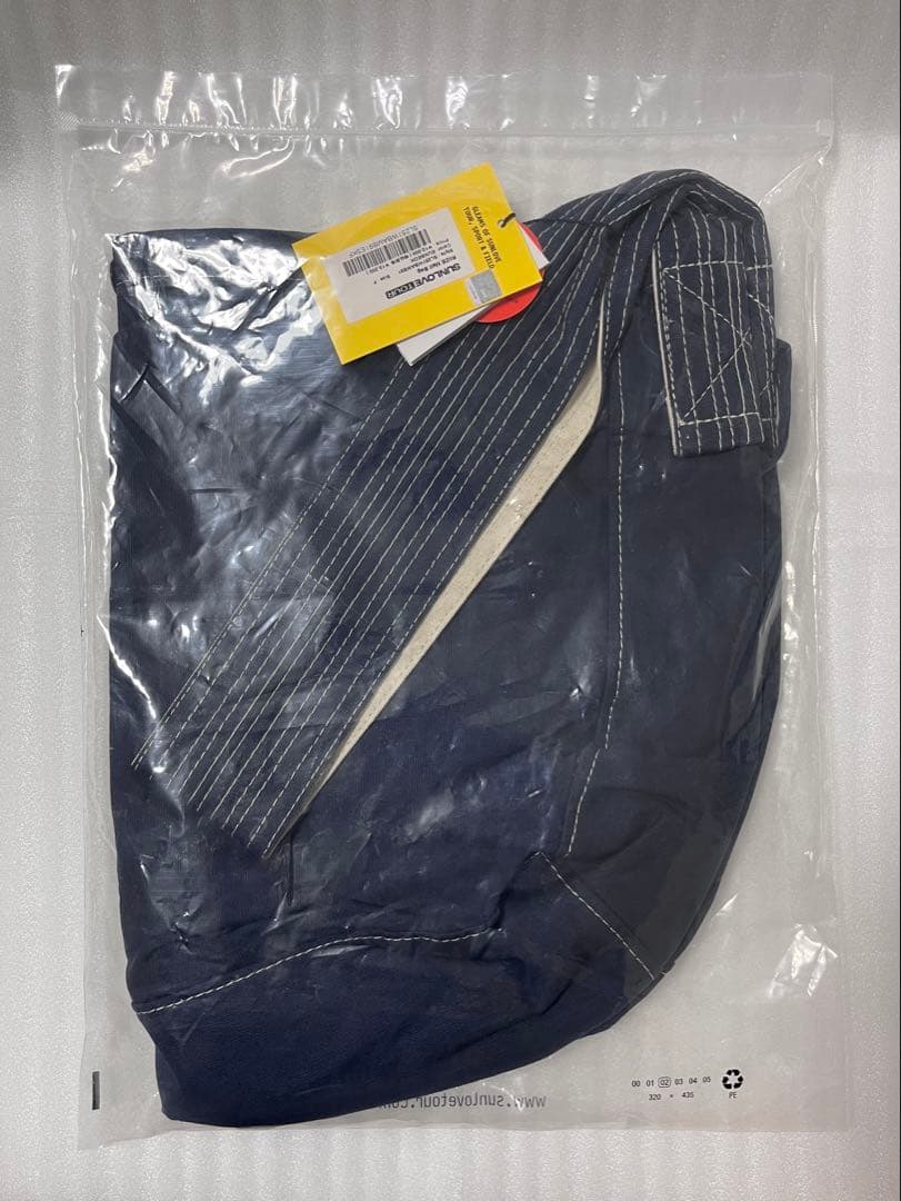 SUNLOVE RIIZE Collaboration Mail Bag NAVY, no can badge