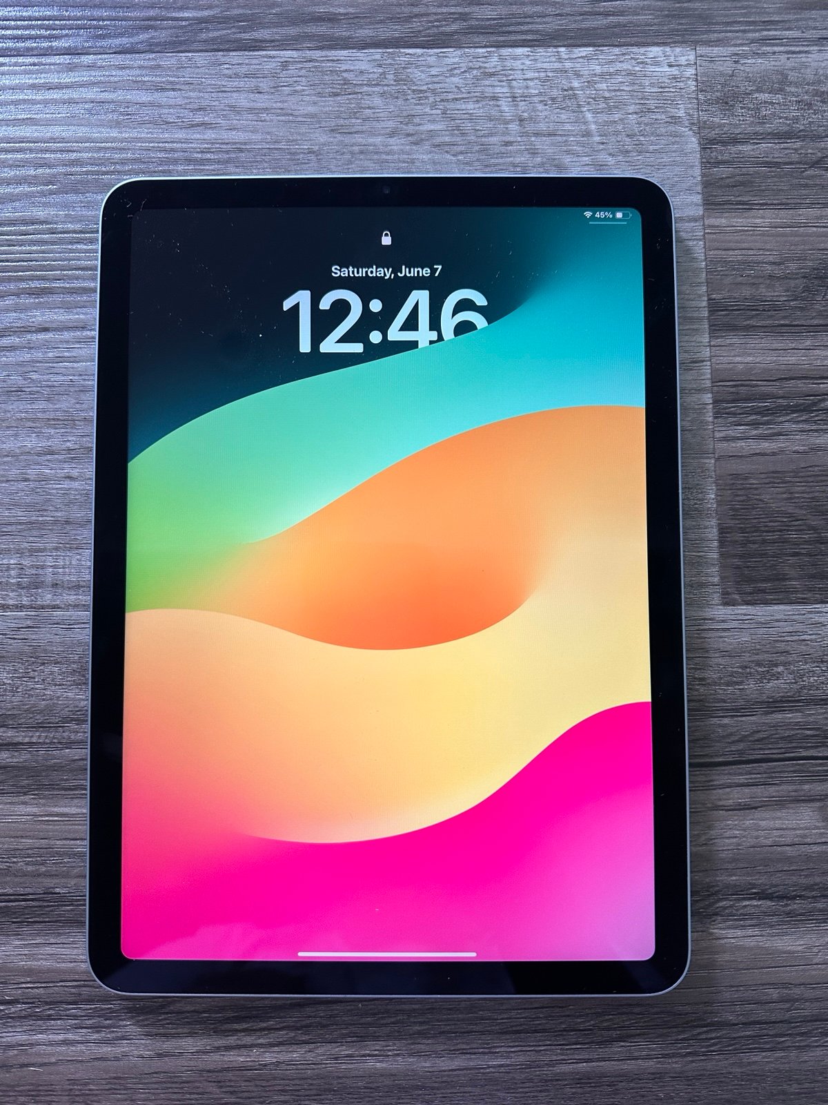 Apple iPad 6th Gen 32GB WiFi+Cellular Unlocked Space Gray Tablet