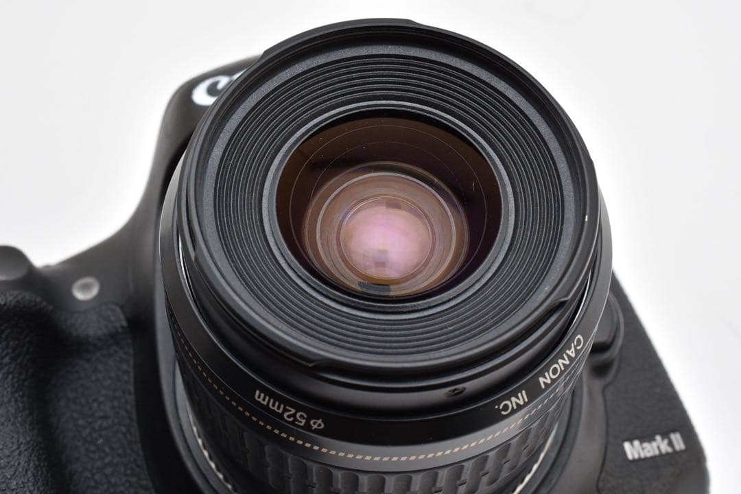 Canon EOS 7D Mark II Standard Lens Kit / Canon EF35-80