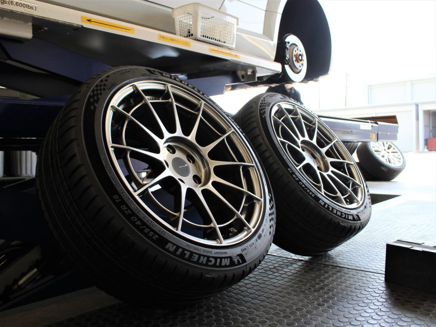 通称「クモの巣ホイール」？笑 AUDI TTSにENKEI NT03RRをセット