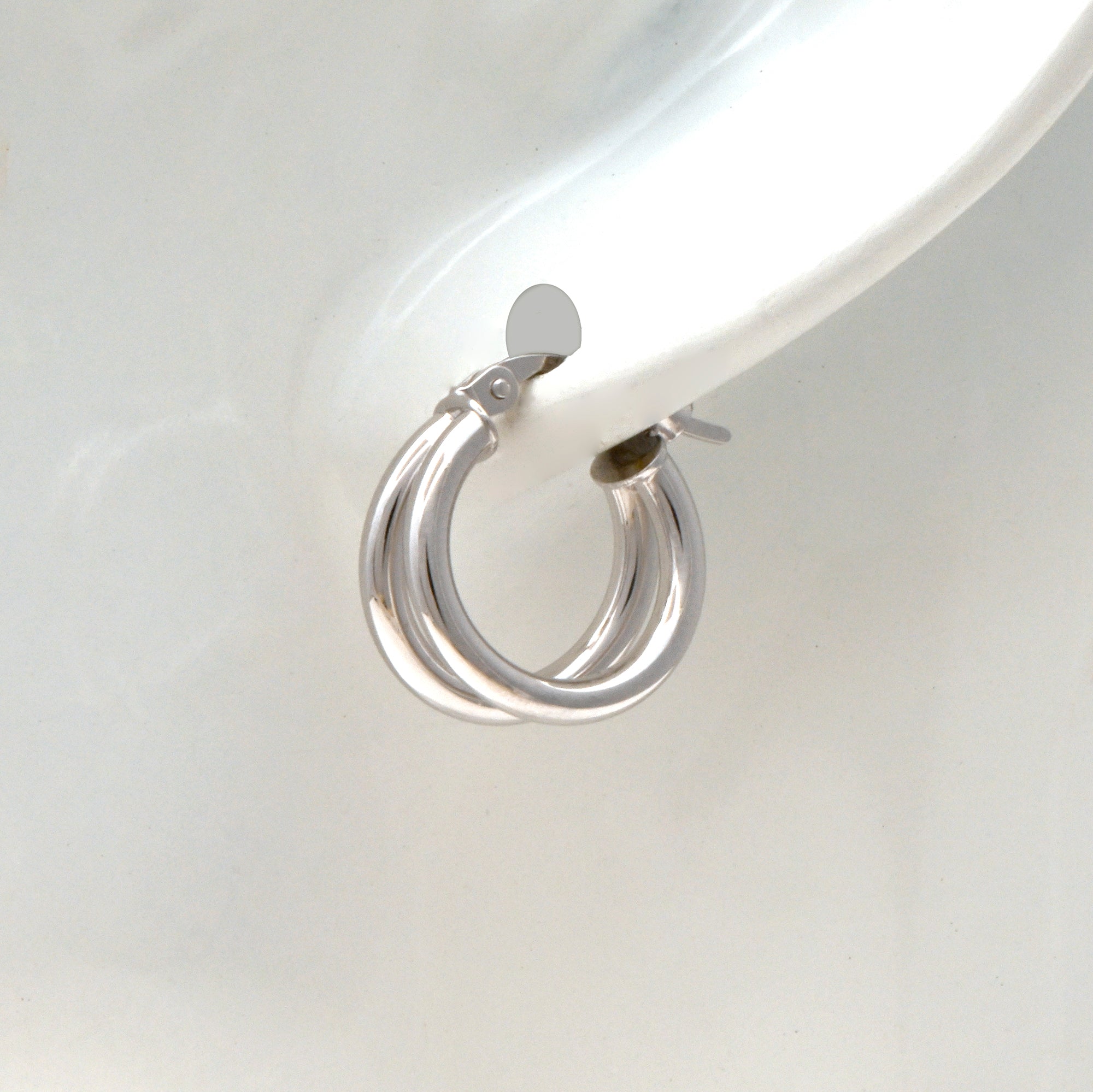 UNOAERRE K18ホワイトゴールドデザインフープピアス 31374 | UNOAERRE