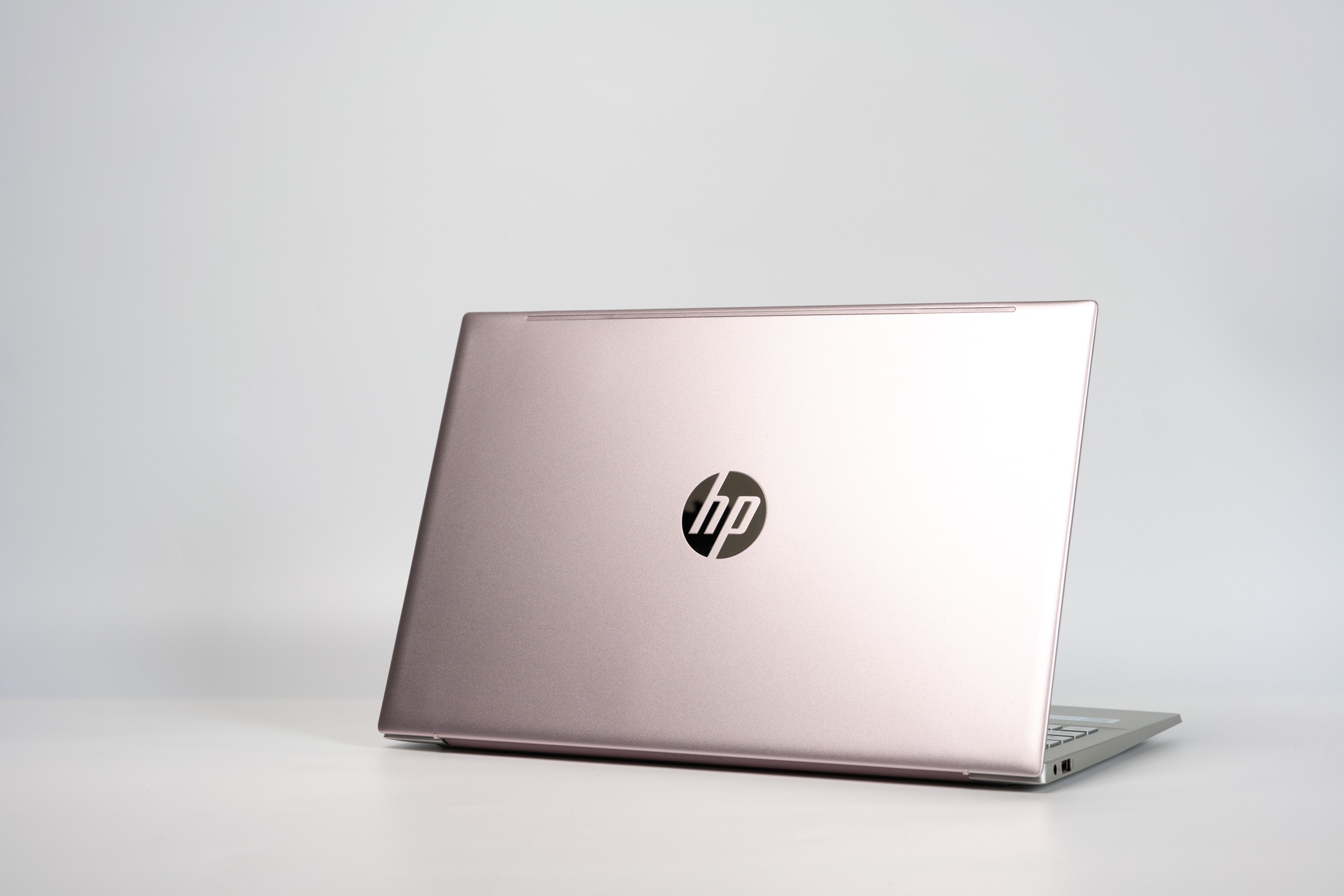 hp Pavilion 14-dv0003TU 11世代i5 14インチ美品 hp Pavilion 14