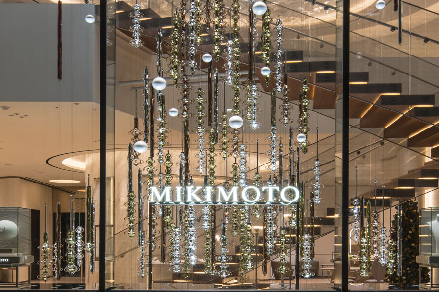 ハイネケン巨大立体電飾ディスプレー