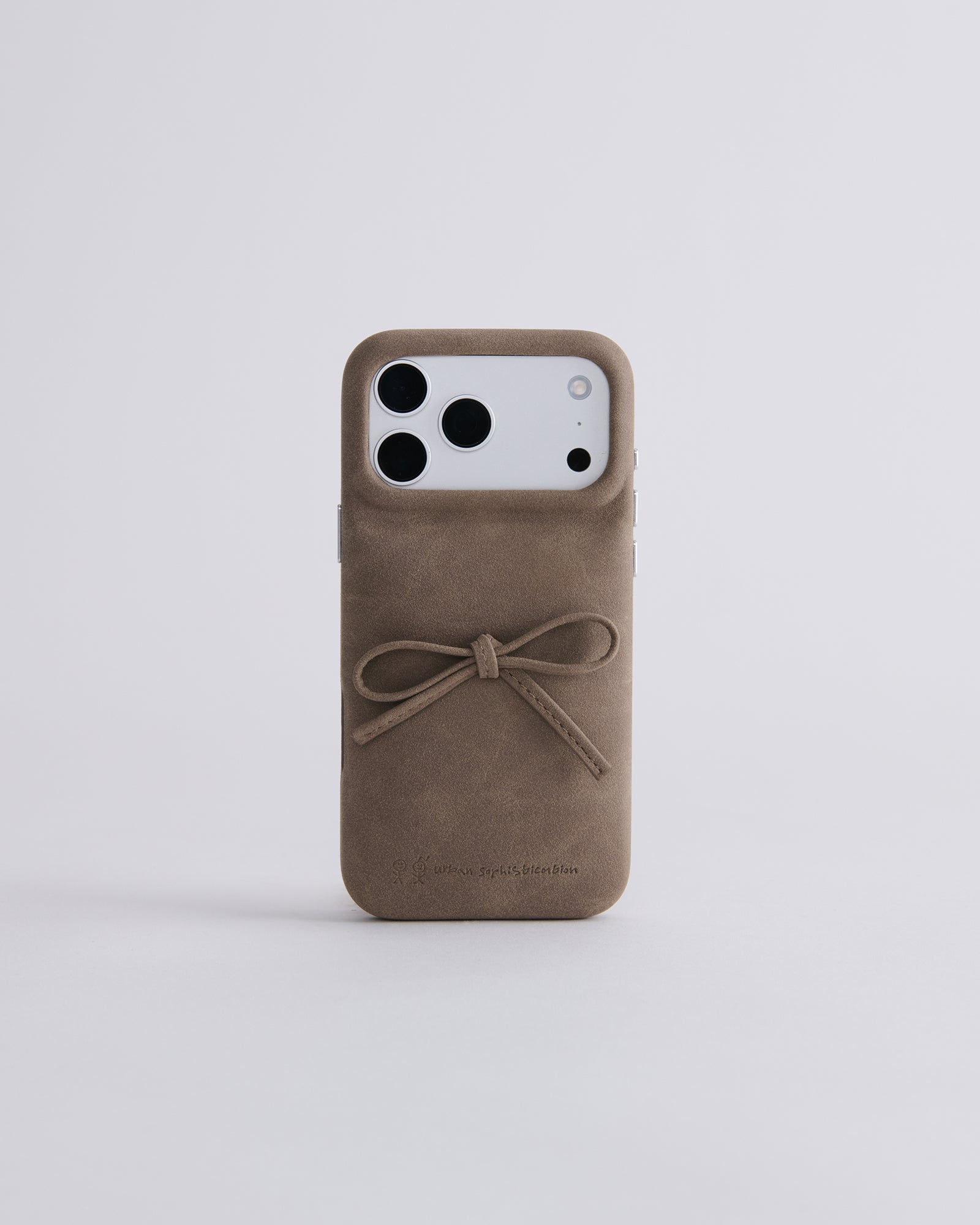 the-soap-case-delicate-bow-in-