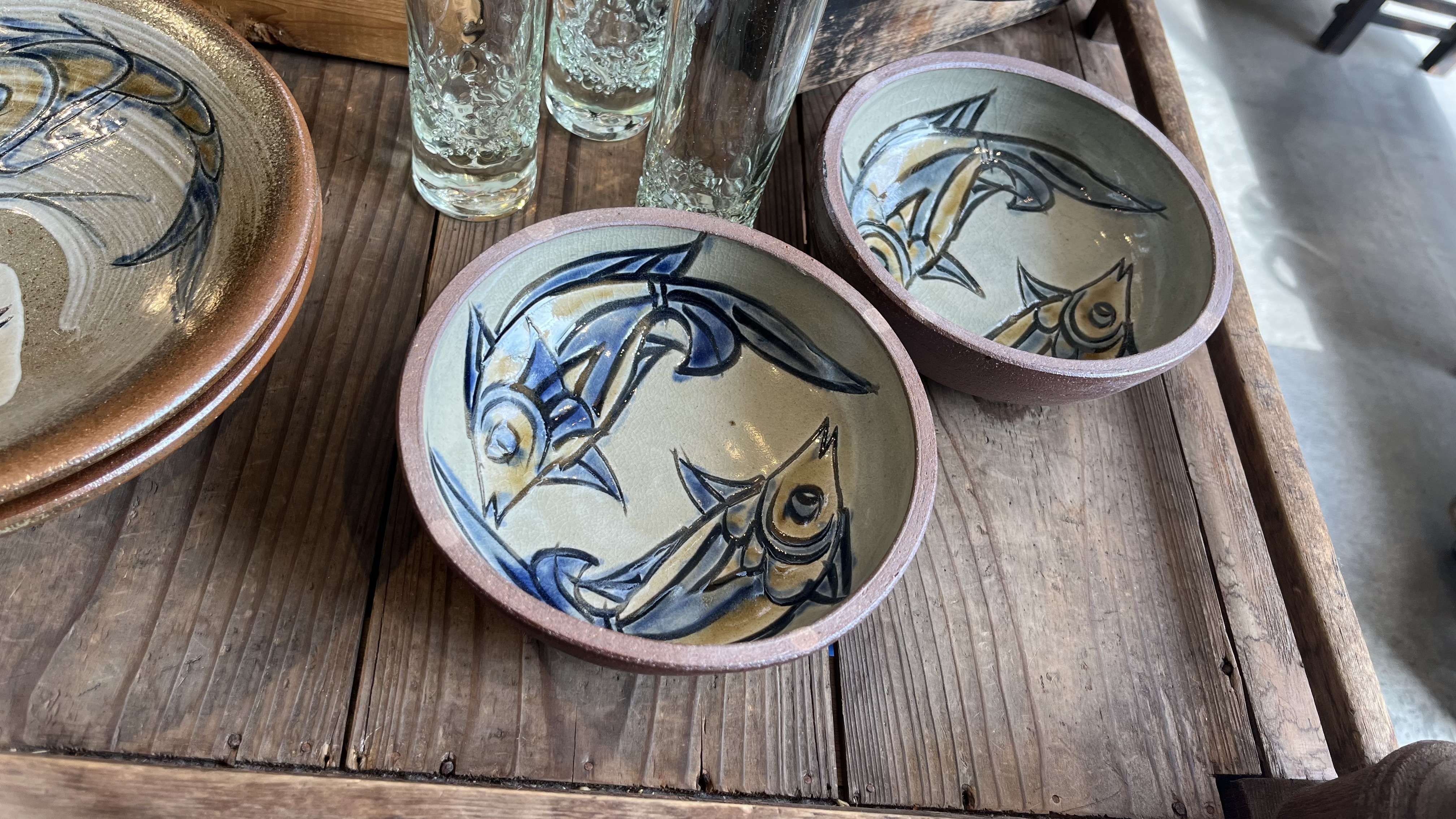 陶芸城さん 金城敏幸さん 魚紋やちむん 入荷 東京世田谷区うつわのわ田