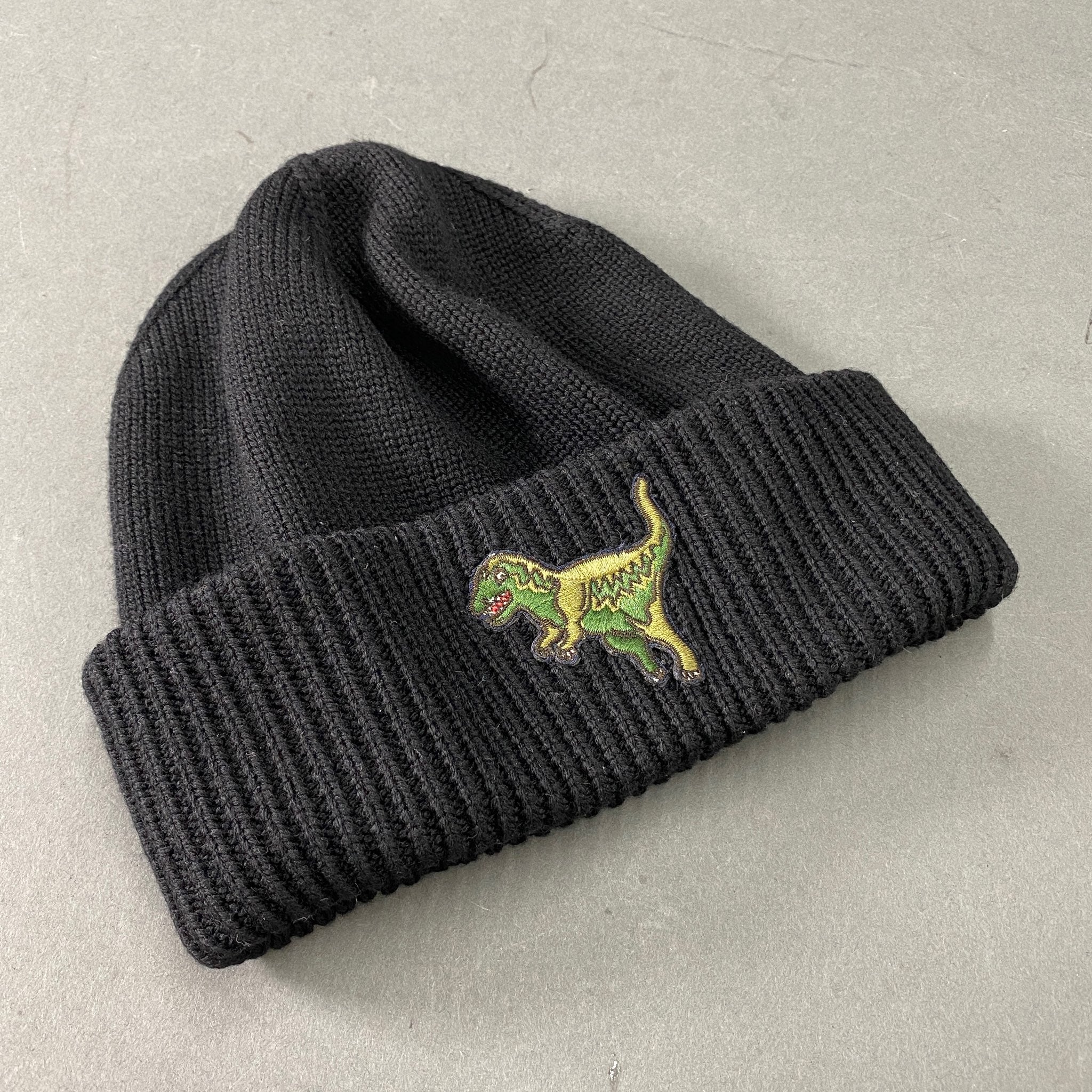 COACH 恐竜柄 ニット帽 COACH 恐竜柄 ニット帽 公式】COACH – コーチ