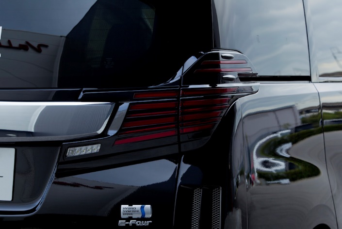 トヨタ 30系 ヴェルファイア 前期 ジュエルLEDテールランプ REVO｜製品