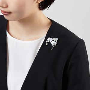 VBMV3673__MP 胡蝶蘭 ブローチ｜ブローチ｜ヴァンドームブティック