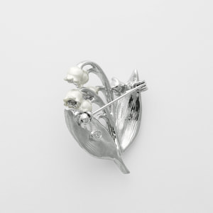 ヴァンドームブティック ブローチ すずらん 帯留め 代用に ヴァン