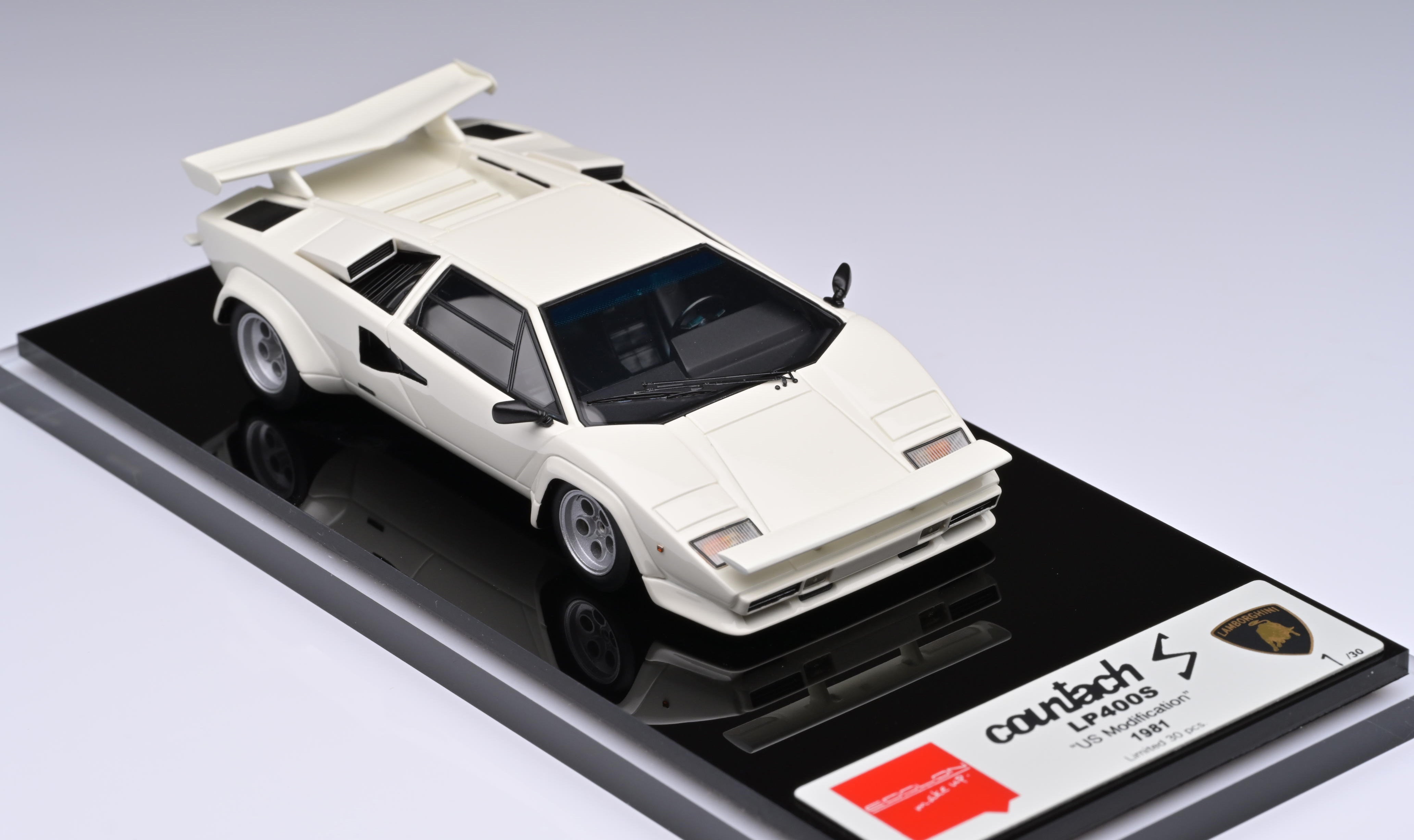 MAKE UP 1/43 Lamborghini Countach LP400 Speciale Ch`Port au Prince