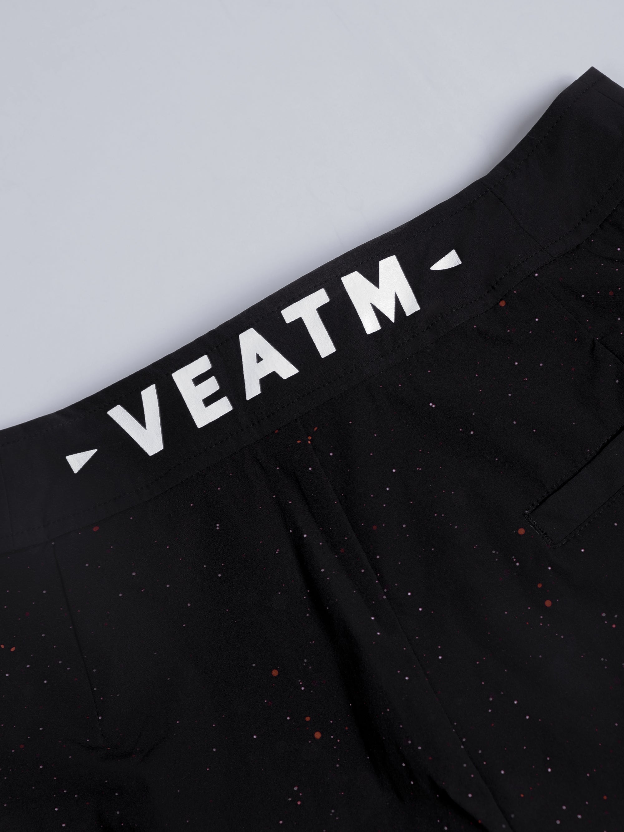 VEATM SPARK GRAPHIC SURF SHORTS L サイズ SPARK GRAPHIC SURF SHORTS