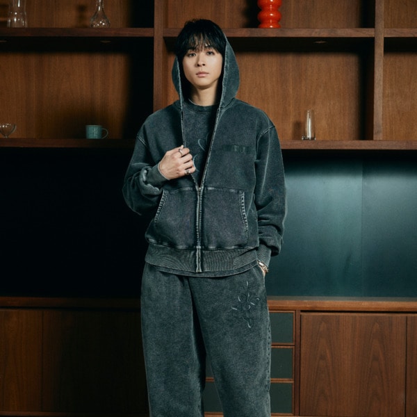 LOVE YOU ZIP Hoodie(Black Fade) | buddix | VERTICAL GARAGE