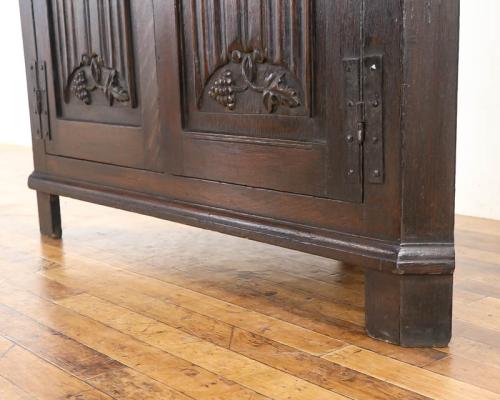 イギリスアンティーク コーナーキャビネット 収納棚 オーク材 v_70135