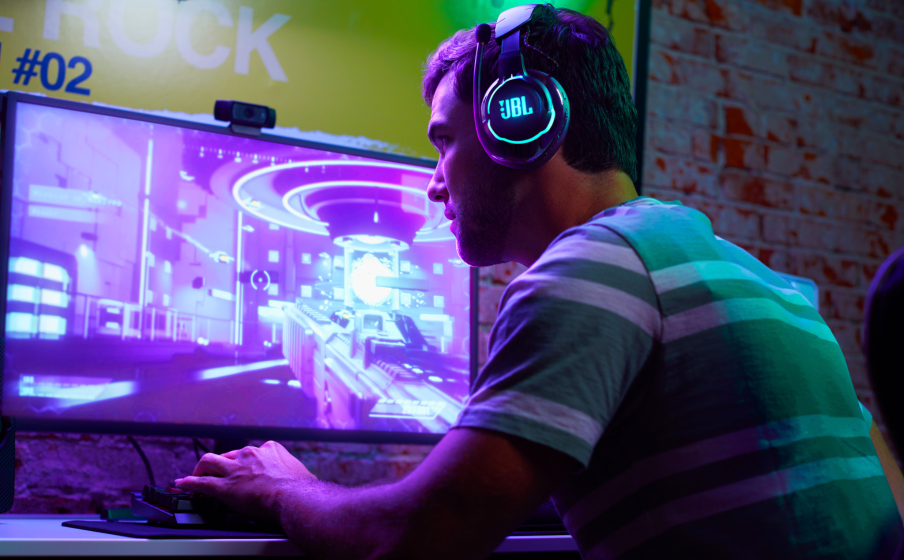 JBL Quantum 800 | Wireless Gaming Headset