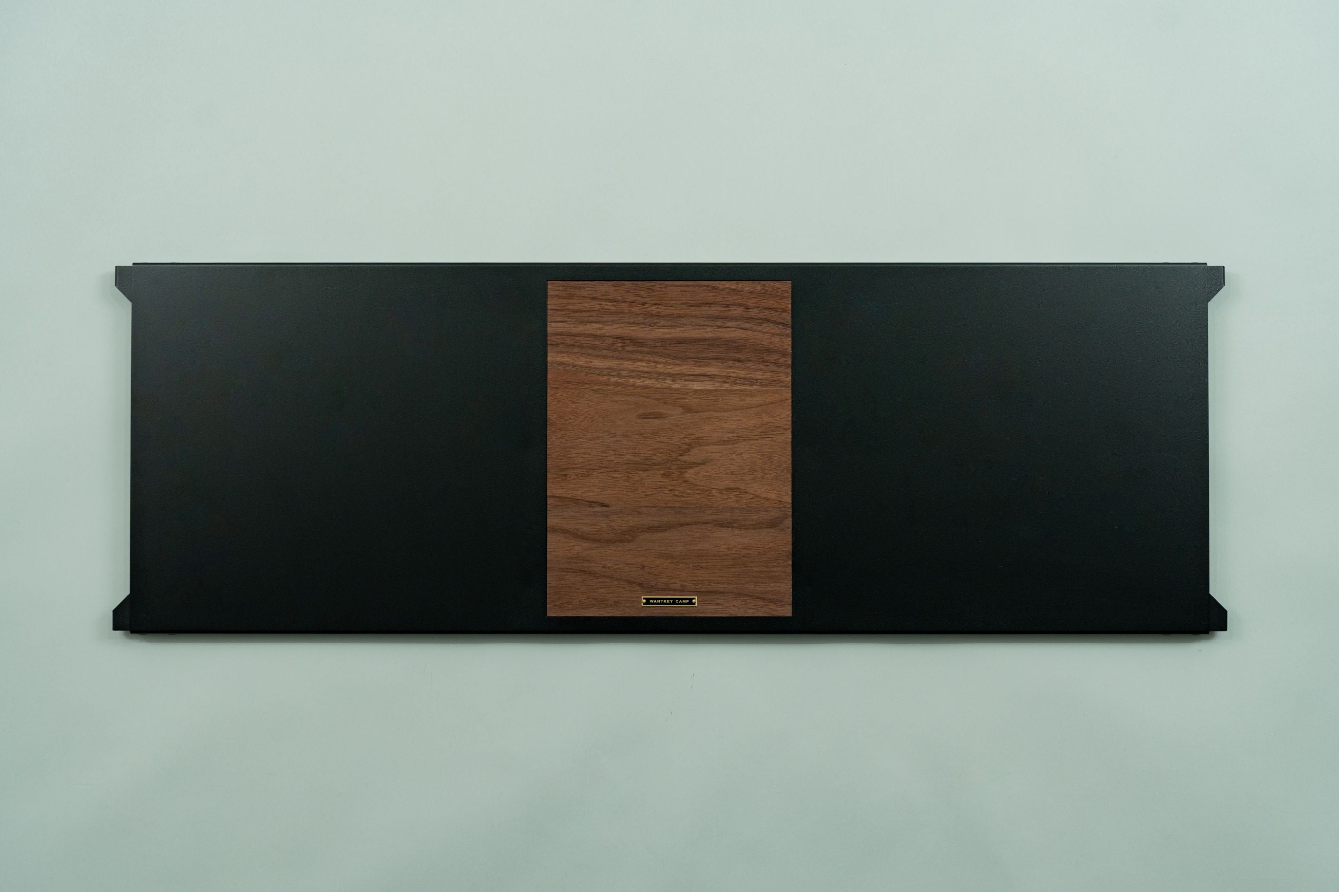 WANTKEY STG TABLE DECK2 – WANTKEY CAMP