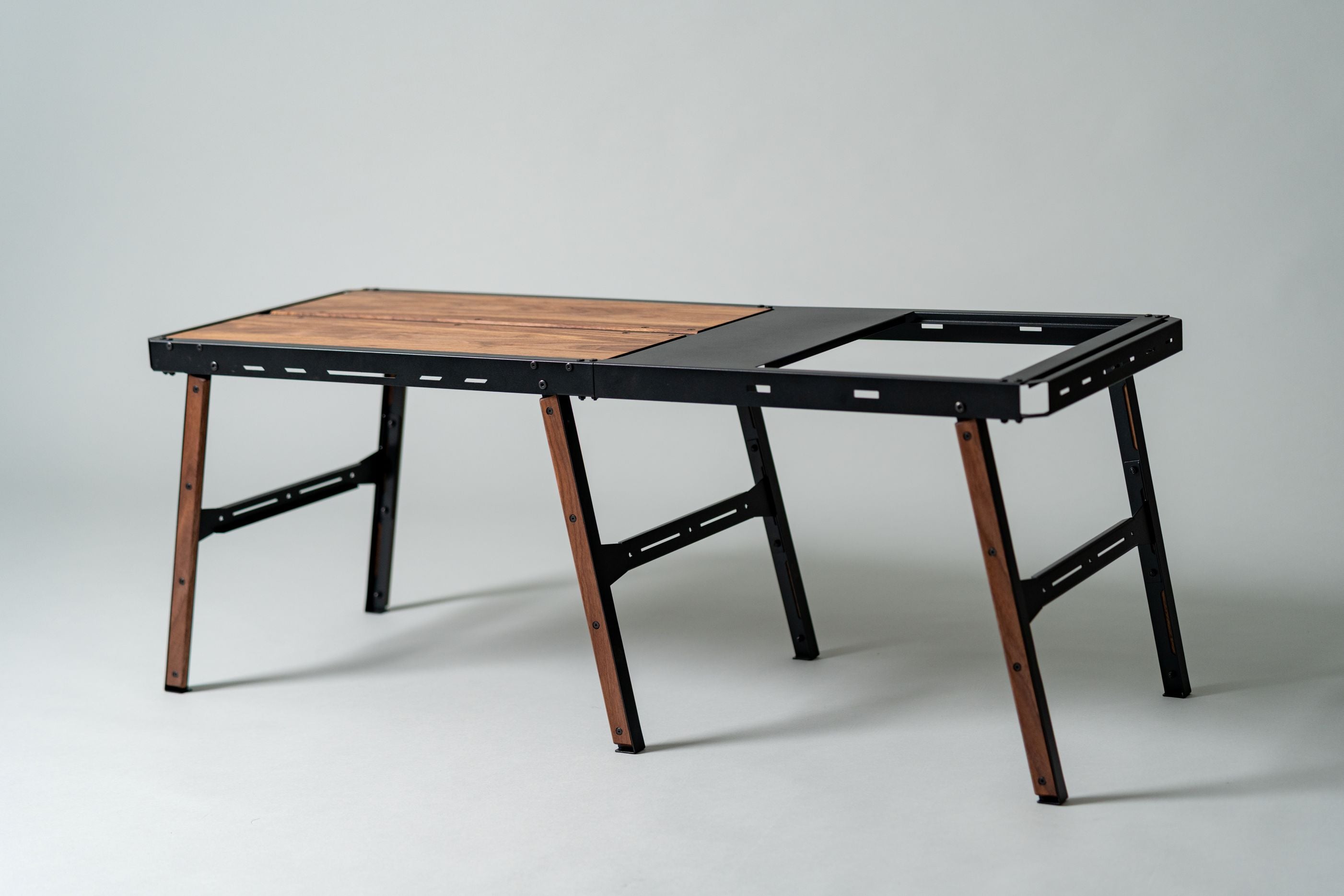 サンゾー工務店 wantkey campコラボ iron table mini サンゾー工務店